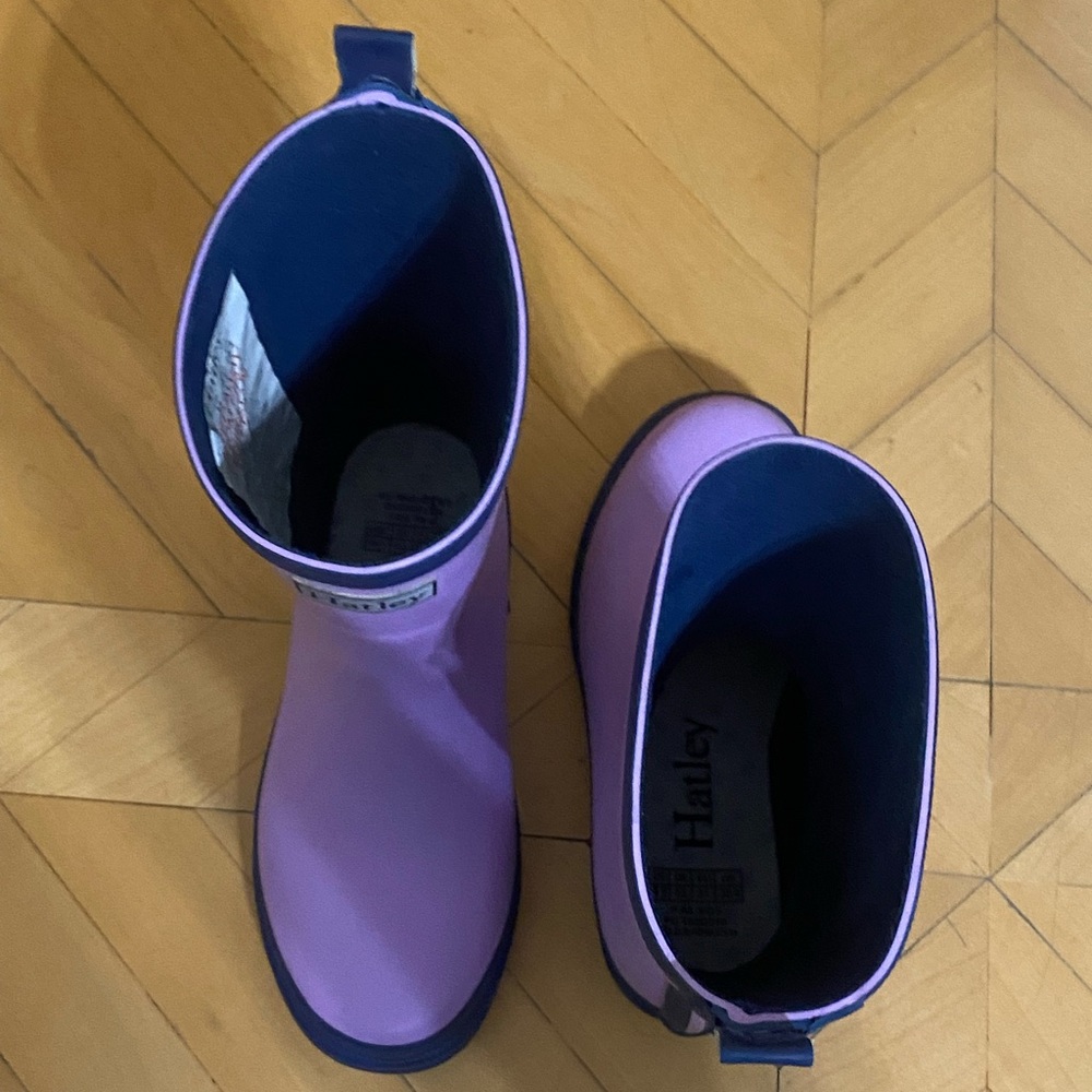 Hatley girls rain boots lilac